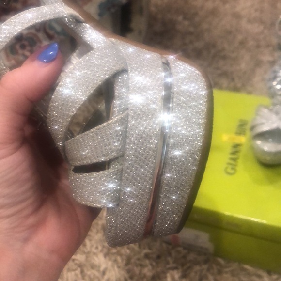 GIANNI BINI Heels. Size 6. Silver and glitter . - Picture 10 of 12